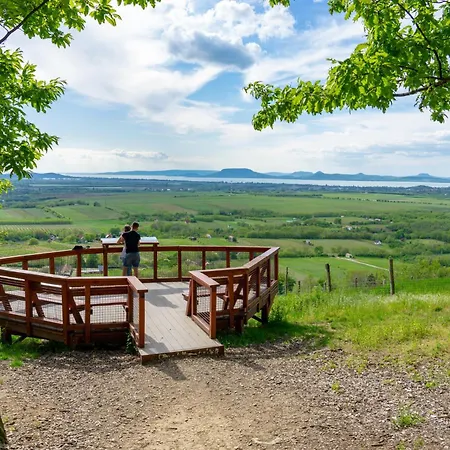 In - Balaton 19048 Appartement Balatonlelle