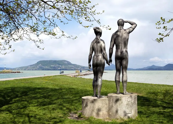 In - Balaton 19048 *